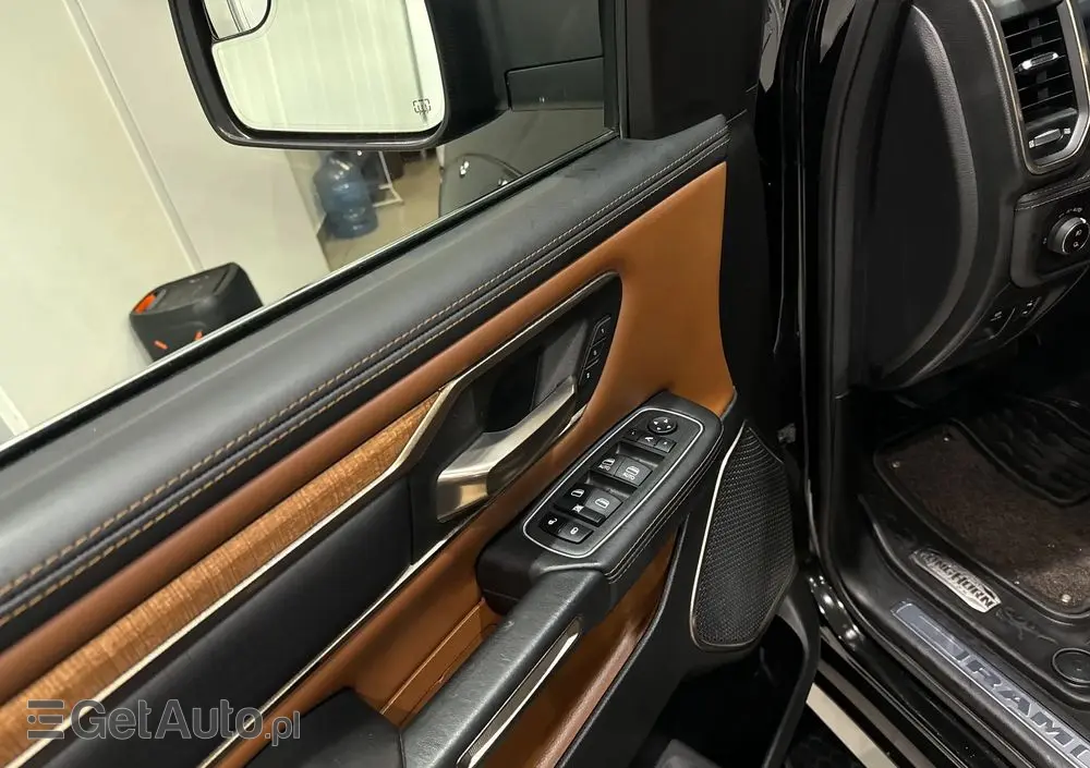 RAM 1500 Crew Cab Longhorn