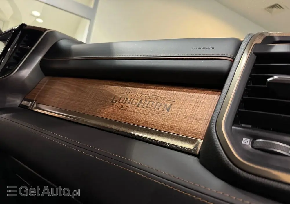 RAM 1500 Crew Cab Longhorn