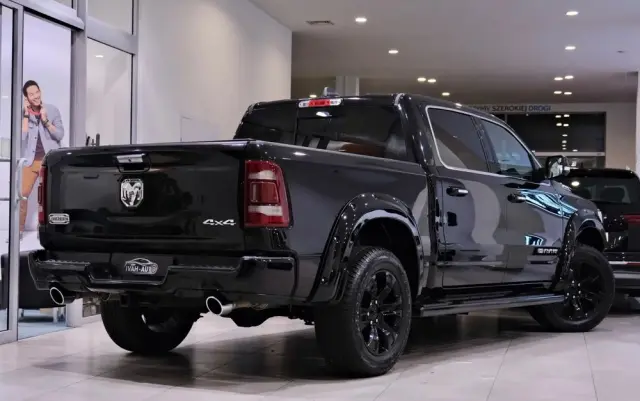 RAM 1500 Crew Cab Longhorn