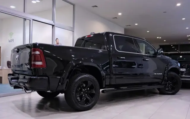 RAM 1500 Crew Cab Longhorn