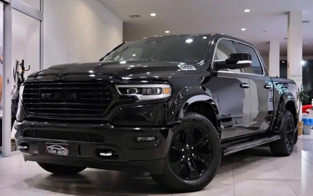 RAM 1500 Crew Cab Longhorn