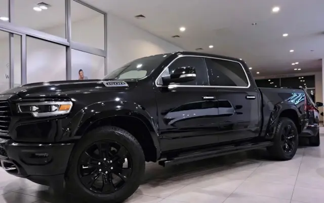 RAM 1500 Crew Cab Longhorn