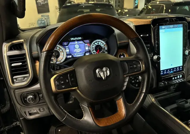 RAM 1500 Crew Cab Longhorn