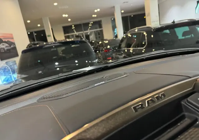 RAM 1500 Crew Cab Longhorn