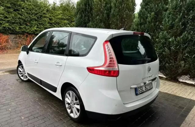 RENAULT Grand Scenic 