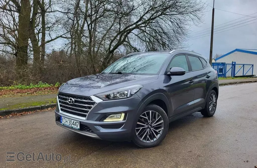 HYUNDAI Tucson 