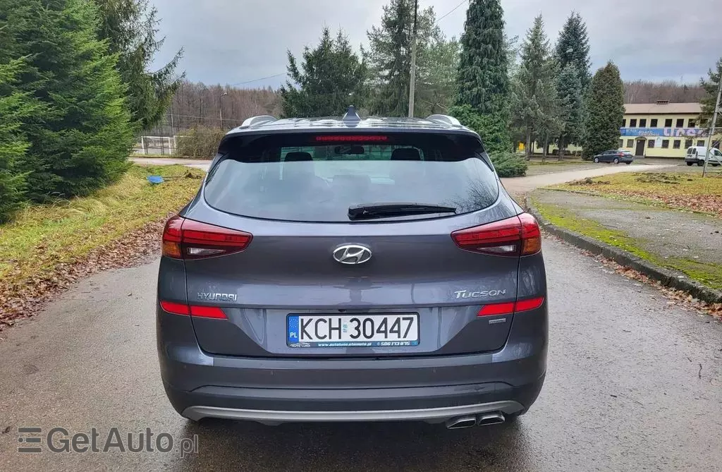 HYUNDAI Tucson 