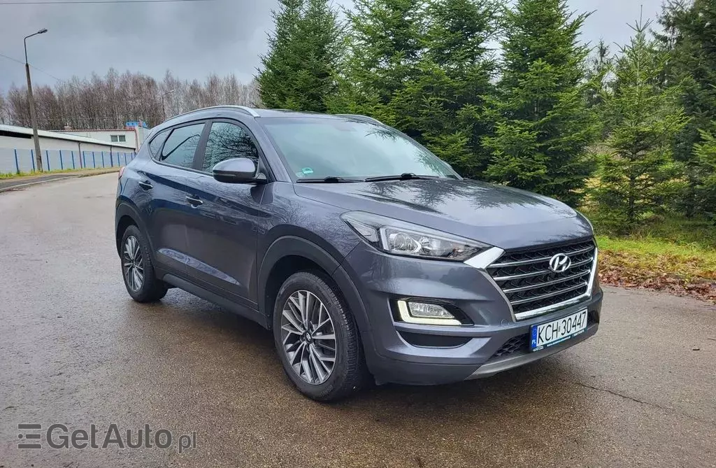 HYUNDAI Tucson 