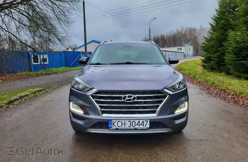 HYUNDAI Tucson 