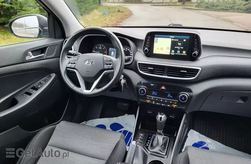 HYUNDAI Tucson 