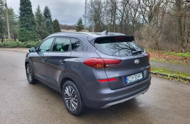 HYUNDAI Tucson 