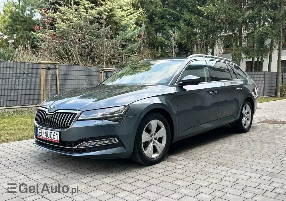 SKODA Superb 2.0 TSI 4x4 Style DSG
