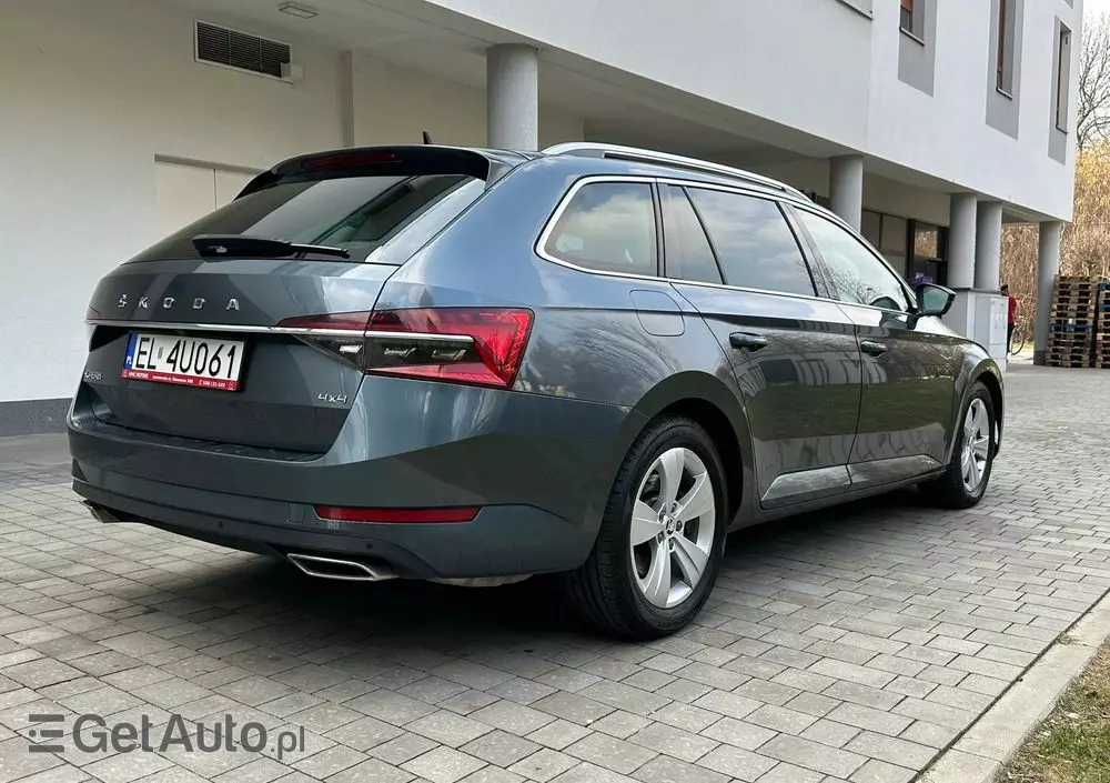 SKODA Superb 2.0 TSI 4x4 Style DSG