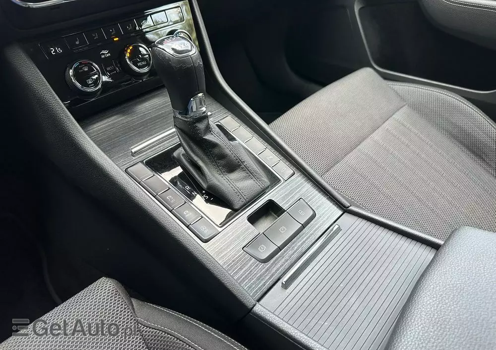 SKODA Superb 2.0 TSI 4x4 Style DSG