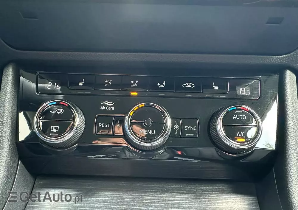 SKODA Superb 2.0 TSI 4x4 Style DSG