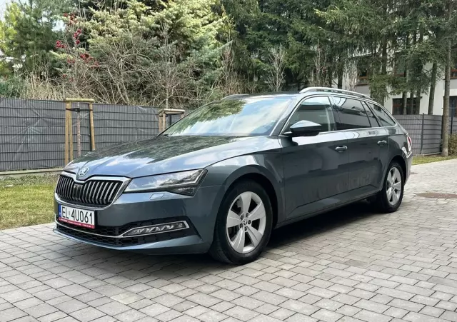 SKODA Superb 2.0 TSI 4x4 Style DSG