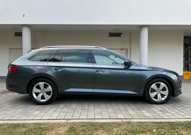 SKODA Superb 2.0 TSI 4x4 Style DSG