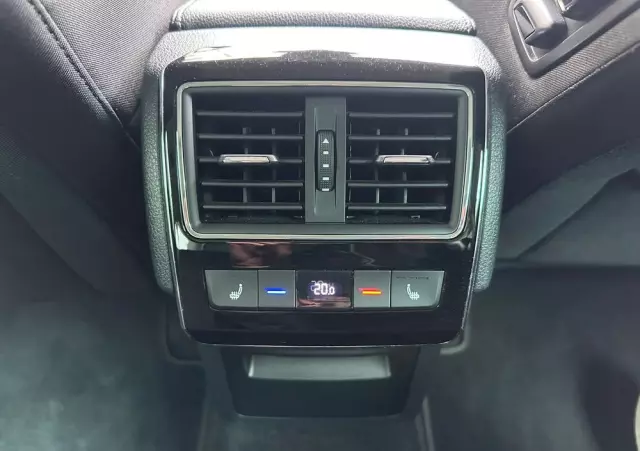 SKODA Superb 2.0 TSI 4x4 Style DSG