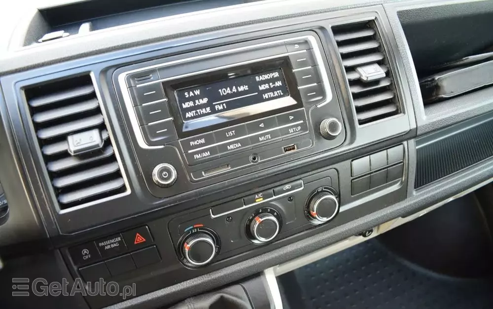 VOLKSWAGEN TRANSPORTER T6 DOKA 