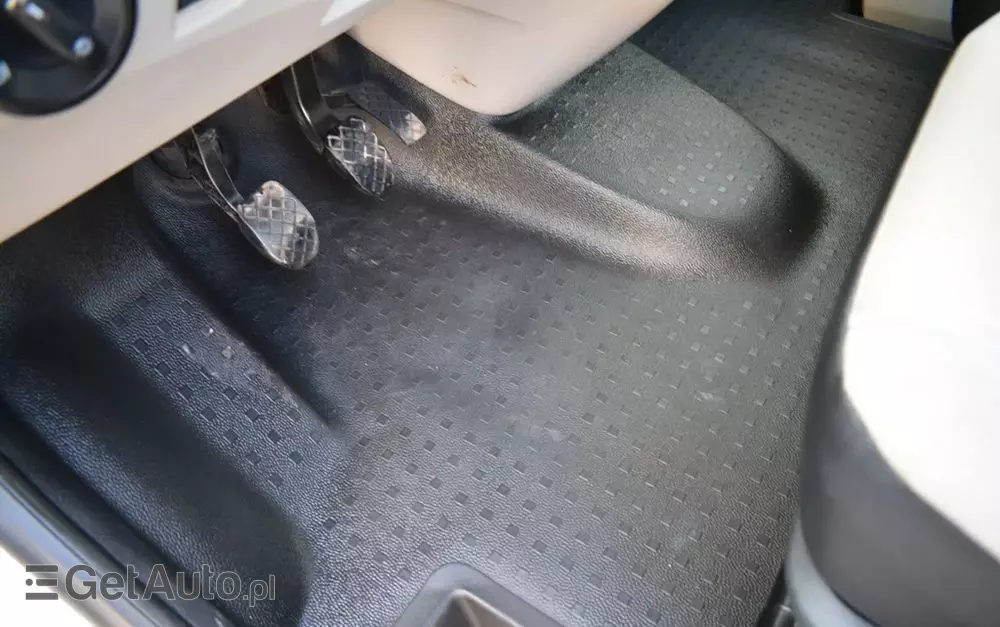 VOLKSWAGEN TRANSPORTER T6 DOKA 