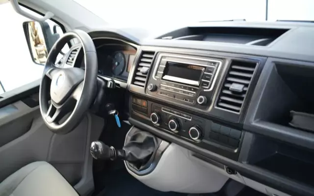 VOLKSWAGEN TRANSPORTER T6 DOKA 