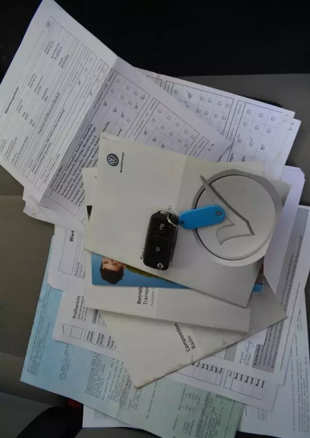 VOLKSWAGEN TRANSPORTER T6 DOKA 