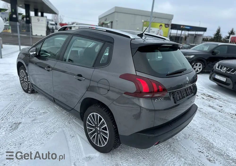 PEUGEOT 2008 PureTech 82 Allure