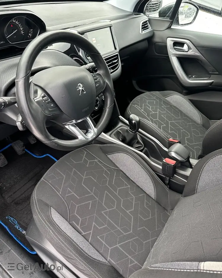 PEUGEOT 2008 PureTech 82 Allure
