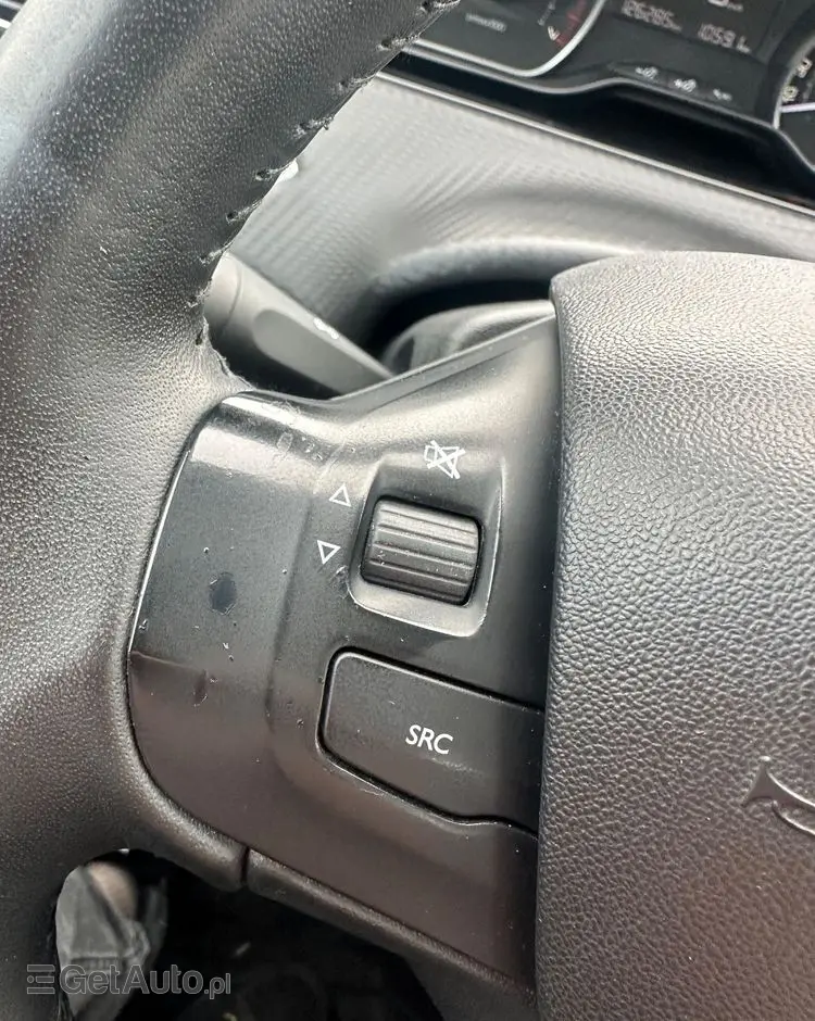 PEUGEOT 2008 PureTech 82 Allure