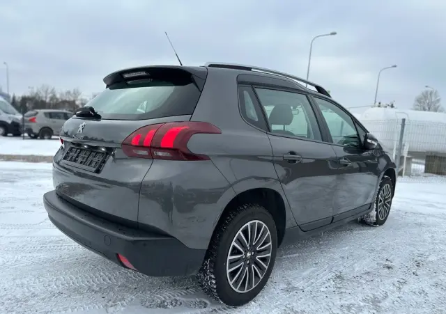 PEUGEOT 2008 PureTech 82 Allure