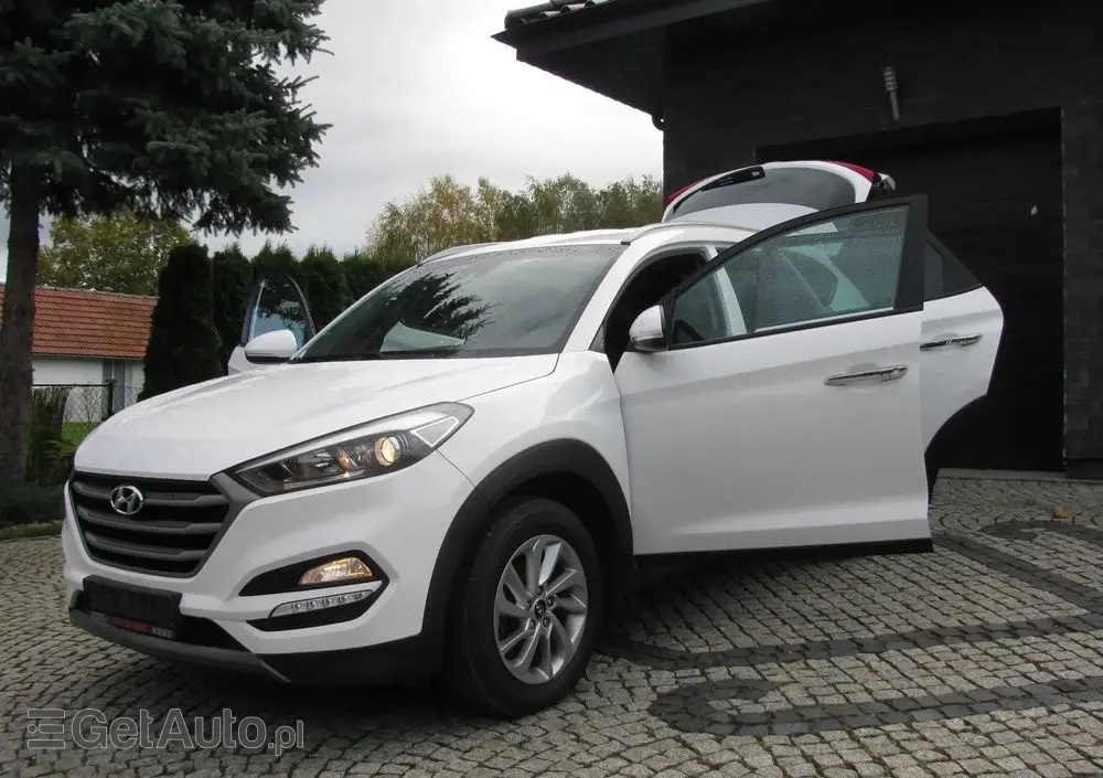 HYUNDAI Tucson 1.6 GDI BlueDrive Style 2WD