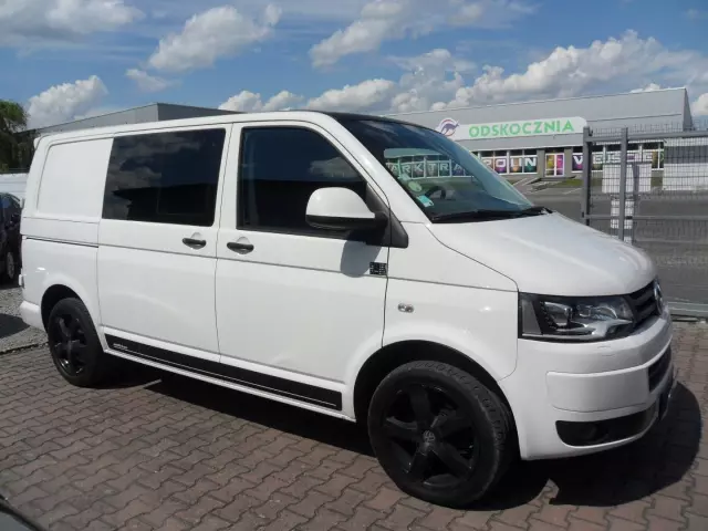 VOLKSWAGEN Transporter 
