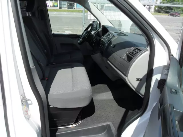 VOLKSWAGEN Transporter 