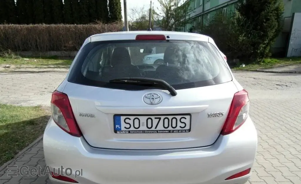 TOYOTA Yaris 