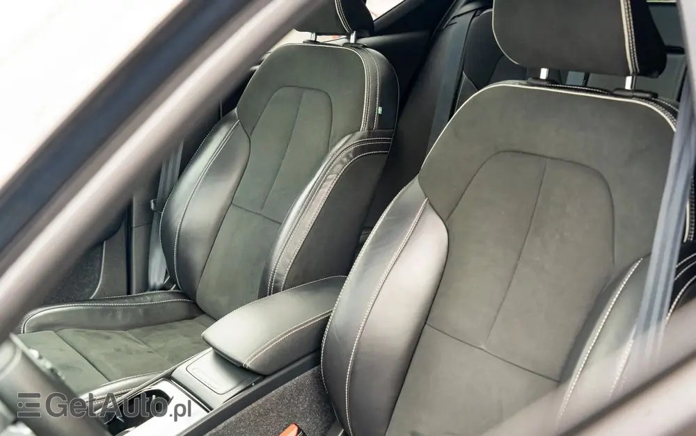 VOLVO XC 40 Recharge 78 kWh Twin Motor Plus