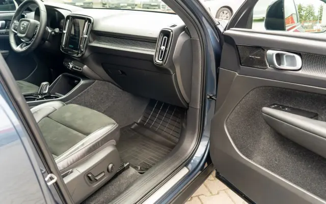 VOLVO XC 40 Recharge 78 kWh Twin Motor Plus