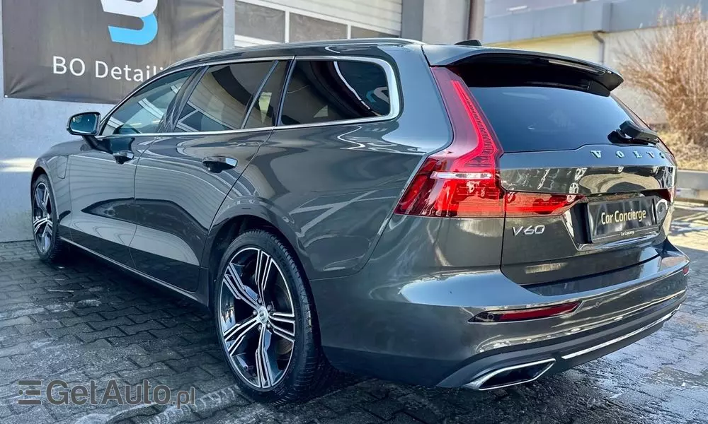 VOLVO V60 T6 AWD Plug-In Hybrid Inscription Expression