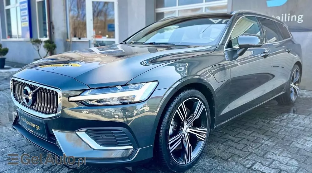 VOLVO V60 T6 AWD Plug-In Hybrid Inscription Expression
