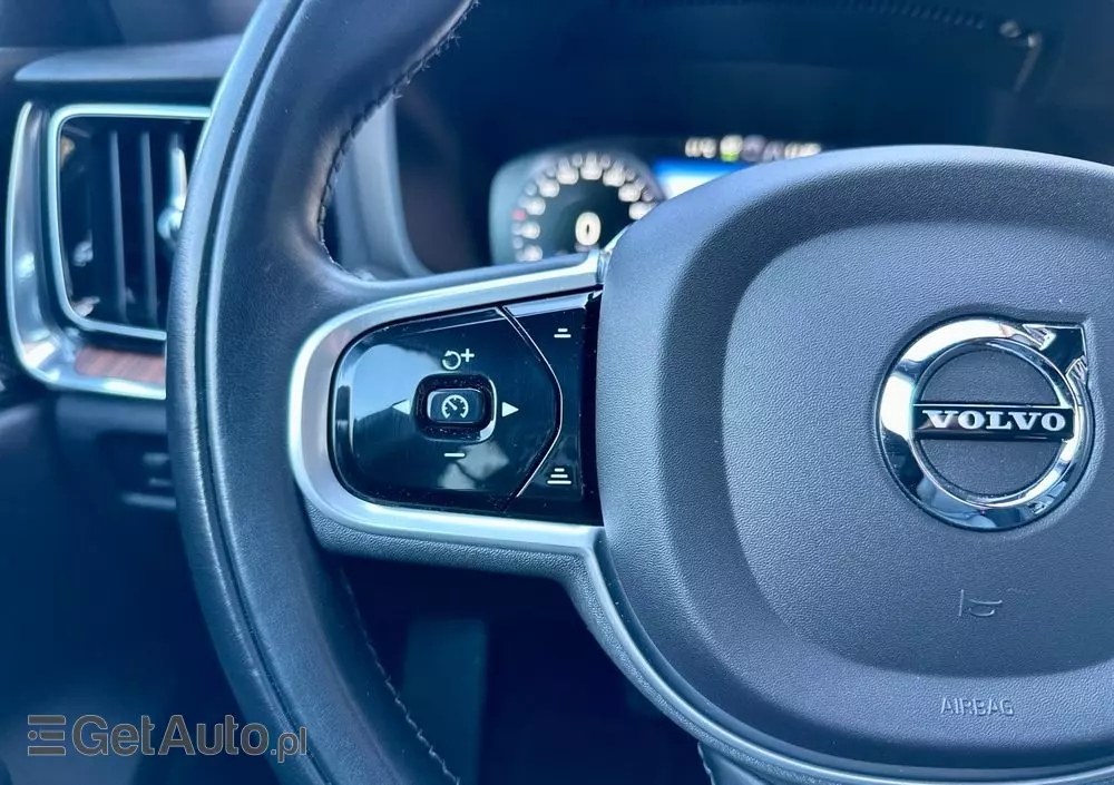 VOLVO V60 T6 AWD Plug-In Hybrid Inscription Expression