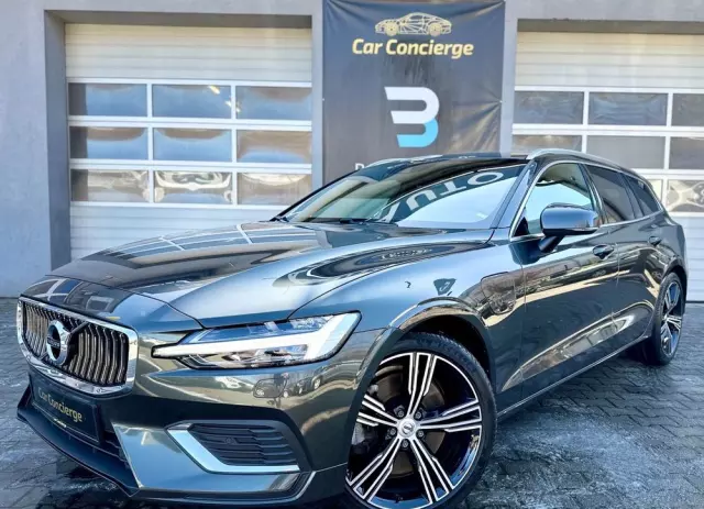 VOLVO V60 T6 AWD Plug-In Hybrid Inscription Expression