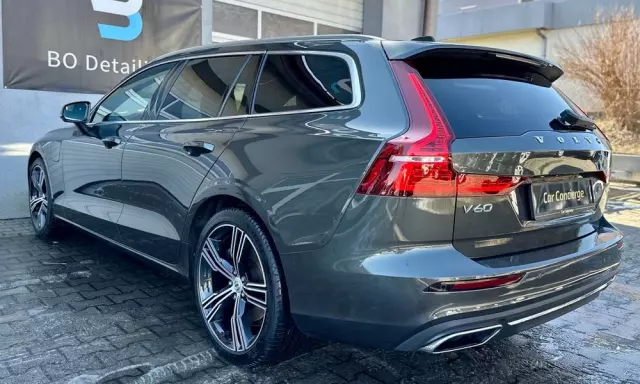 VOLVO V60 T6 AWD Plug-In Hybrid Inscription Expression