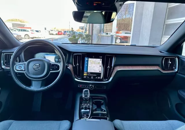 VOLVO V60 T6 AWD Plug-In Hybrid Inscription Expression