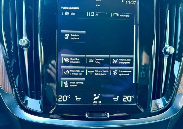 VOLVO V60 T6 AWD Plug-In Hybrid Inscription Expression