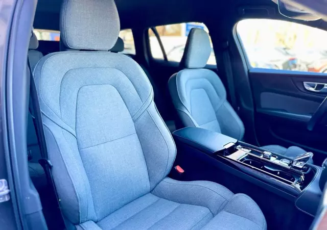 VOLVO V60 T6 AWD Plug-In Hybrid Inscription Expression