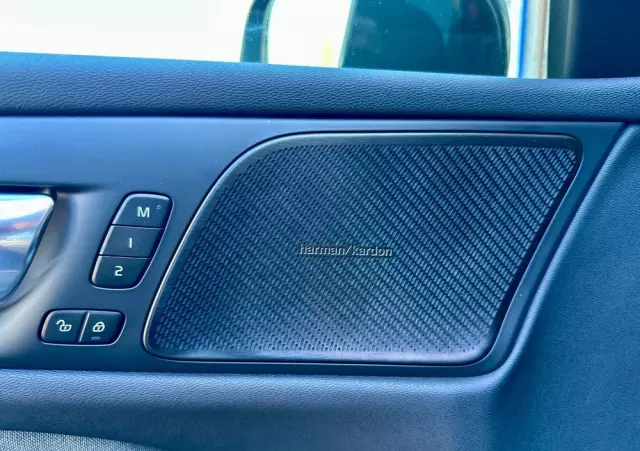 VOLVO V60 T6 AWD Plug-In Hybrid Inscription Expression