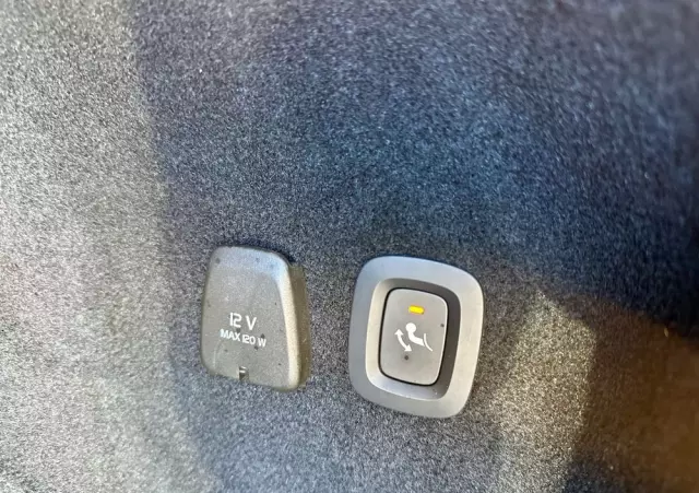 VOLVO V60 T6 AWD Plug-In Hybrid Inscription Expression