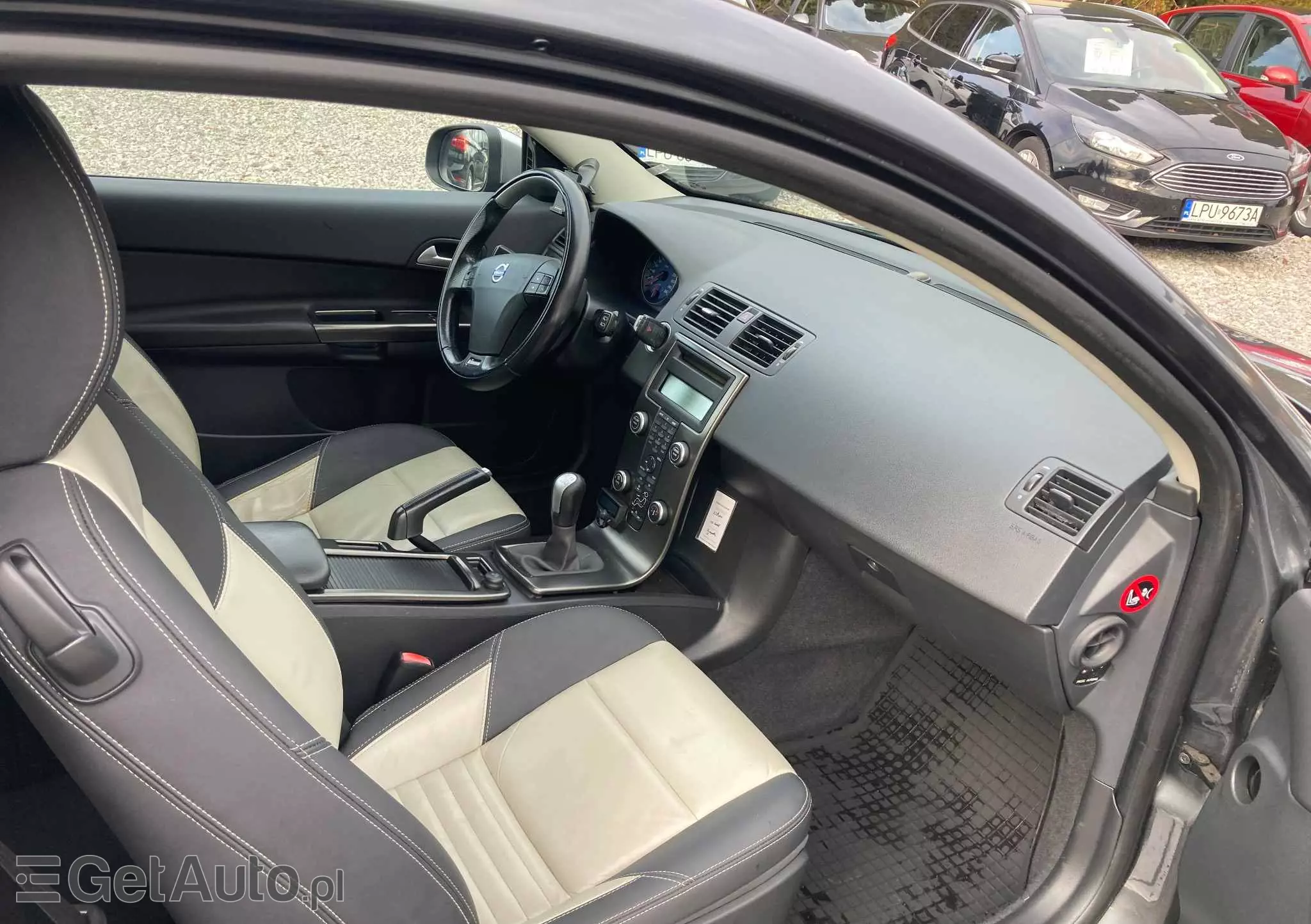 VOLVO C30 D2 DRIVe R-Design