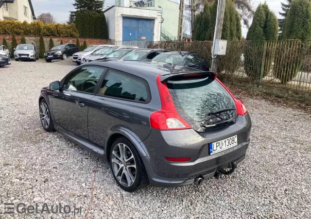 VOLVO C30 D2 DRIVe R-Design