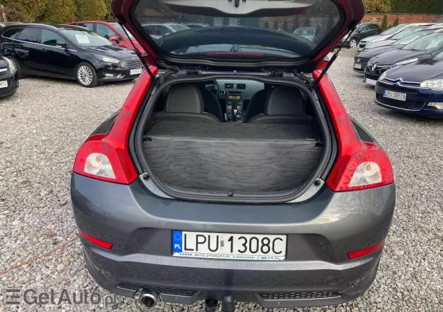 VOLVO C30 D2 DRIVe R-Design
