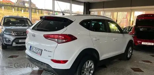 HYUNDAI Tucson 